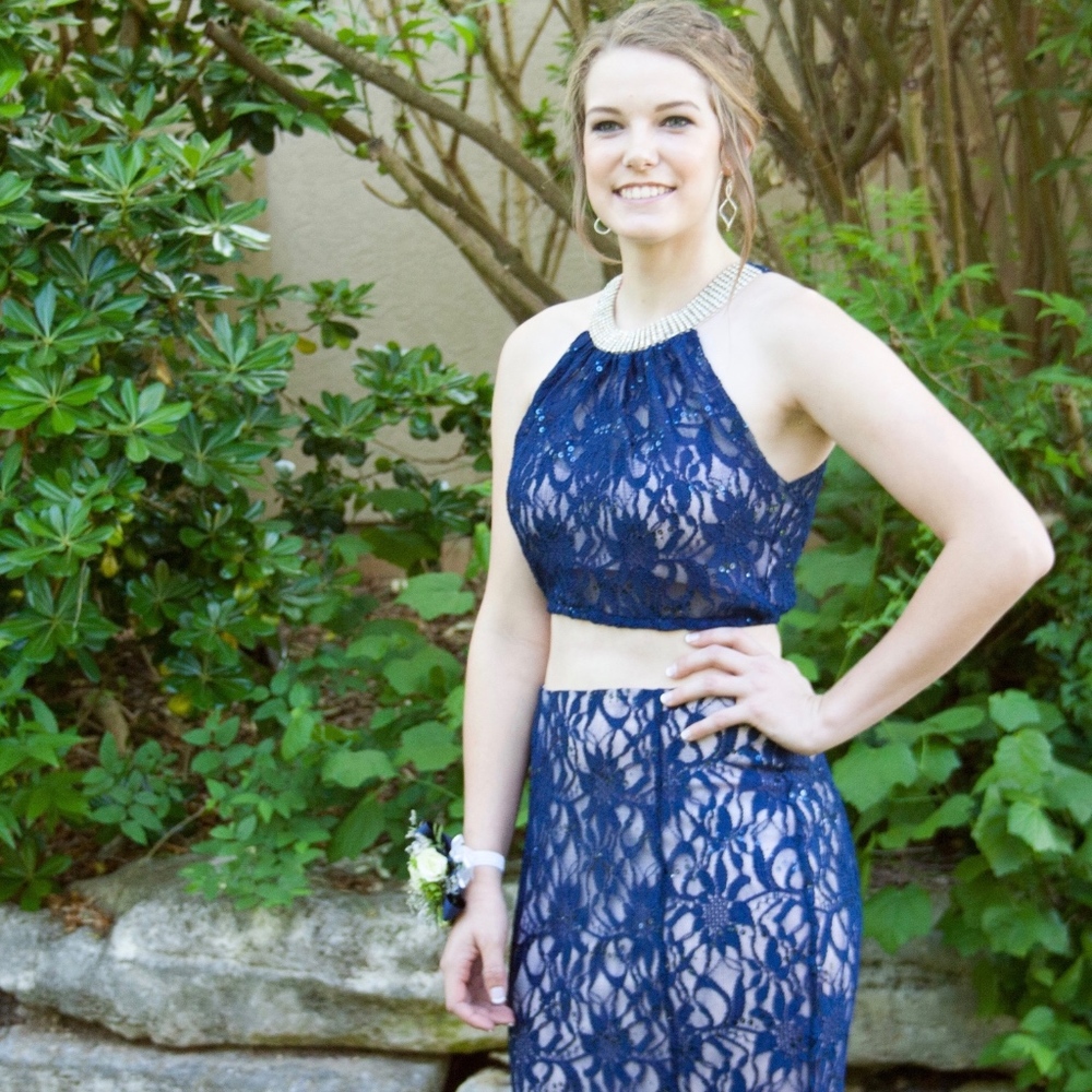 2-piece Prom Dress